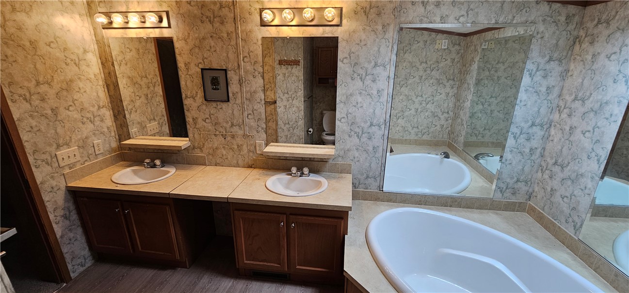 185 Spring Run Manchester, NY 14432 - Photo 12 of 32