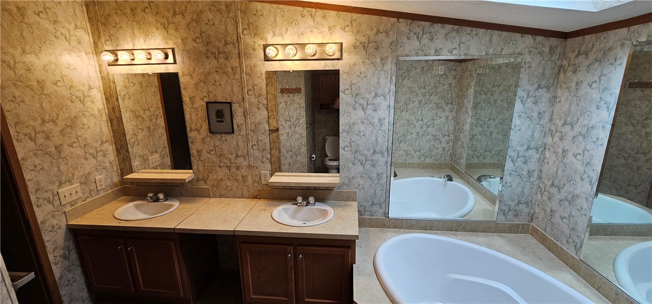 185 Spring Run Manchester, NY 14432 - Photo 20 of 32