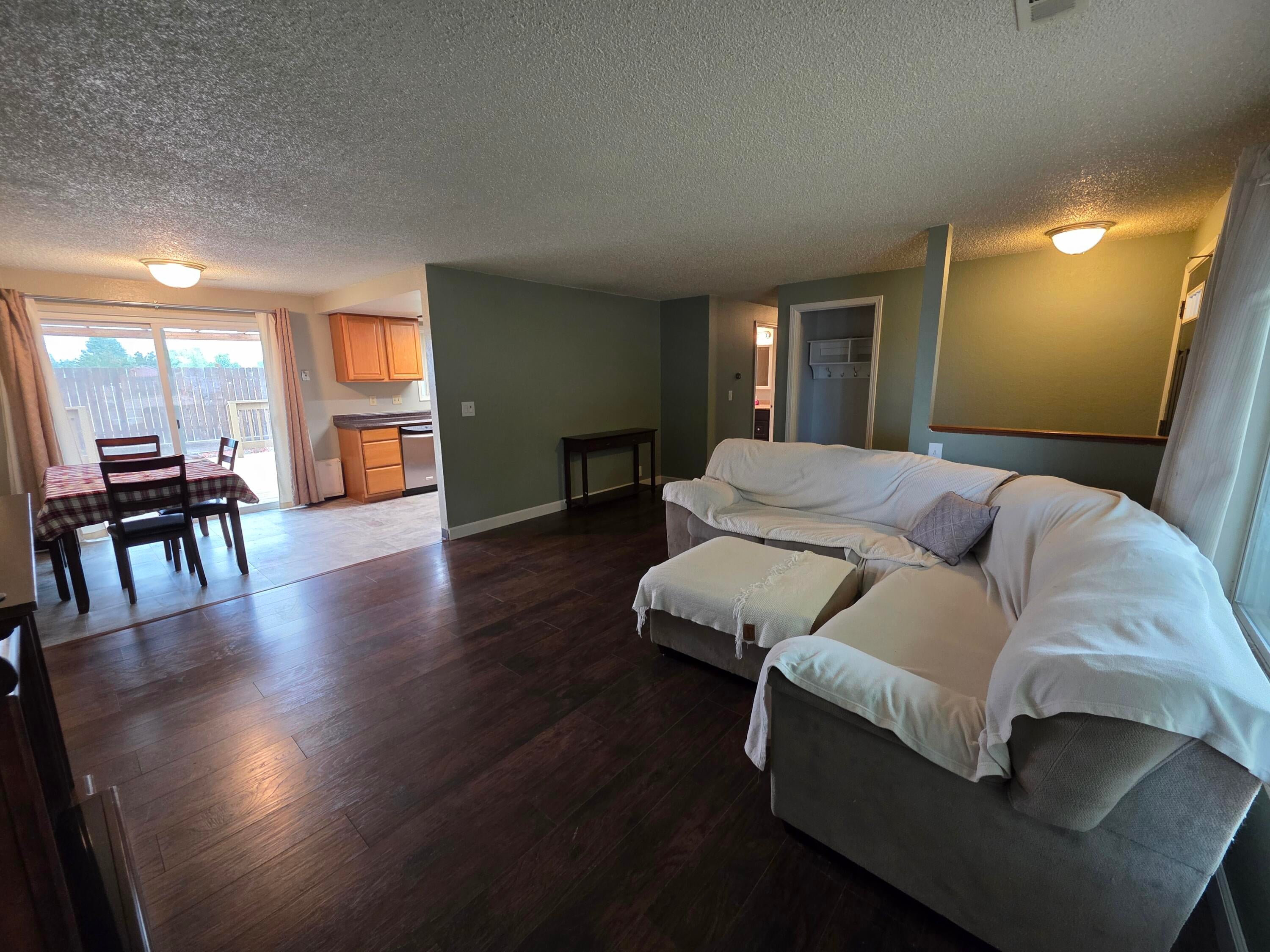 8291 Division Road White City, OR 97503 - Photo 4 of 24 Picture 4