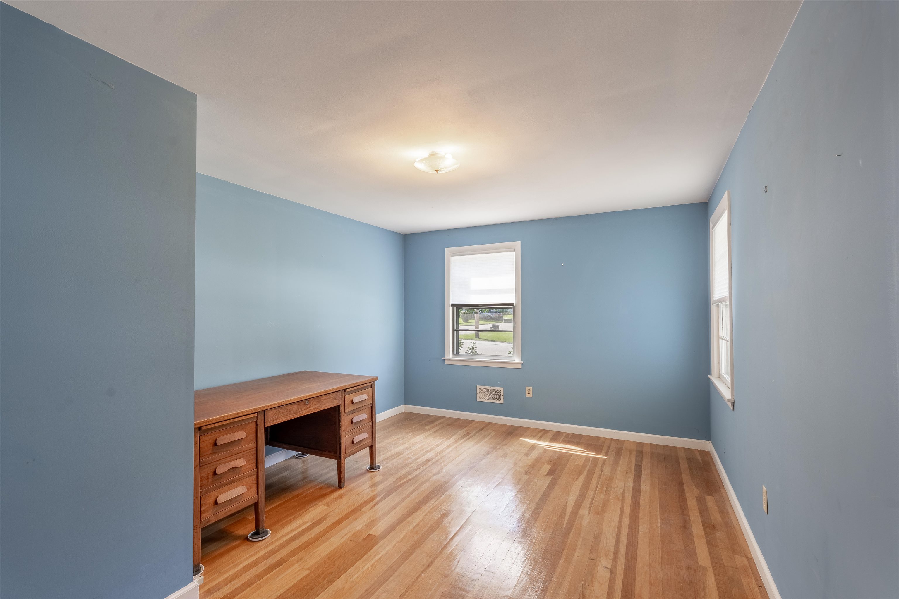 140 North Gate Road Manchester, NH 03104 - Photo 15 of 18 Gallery Image 15