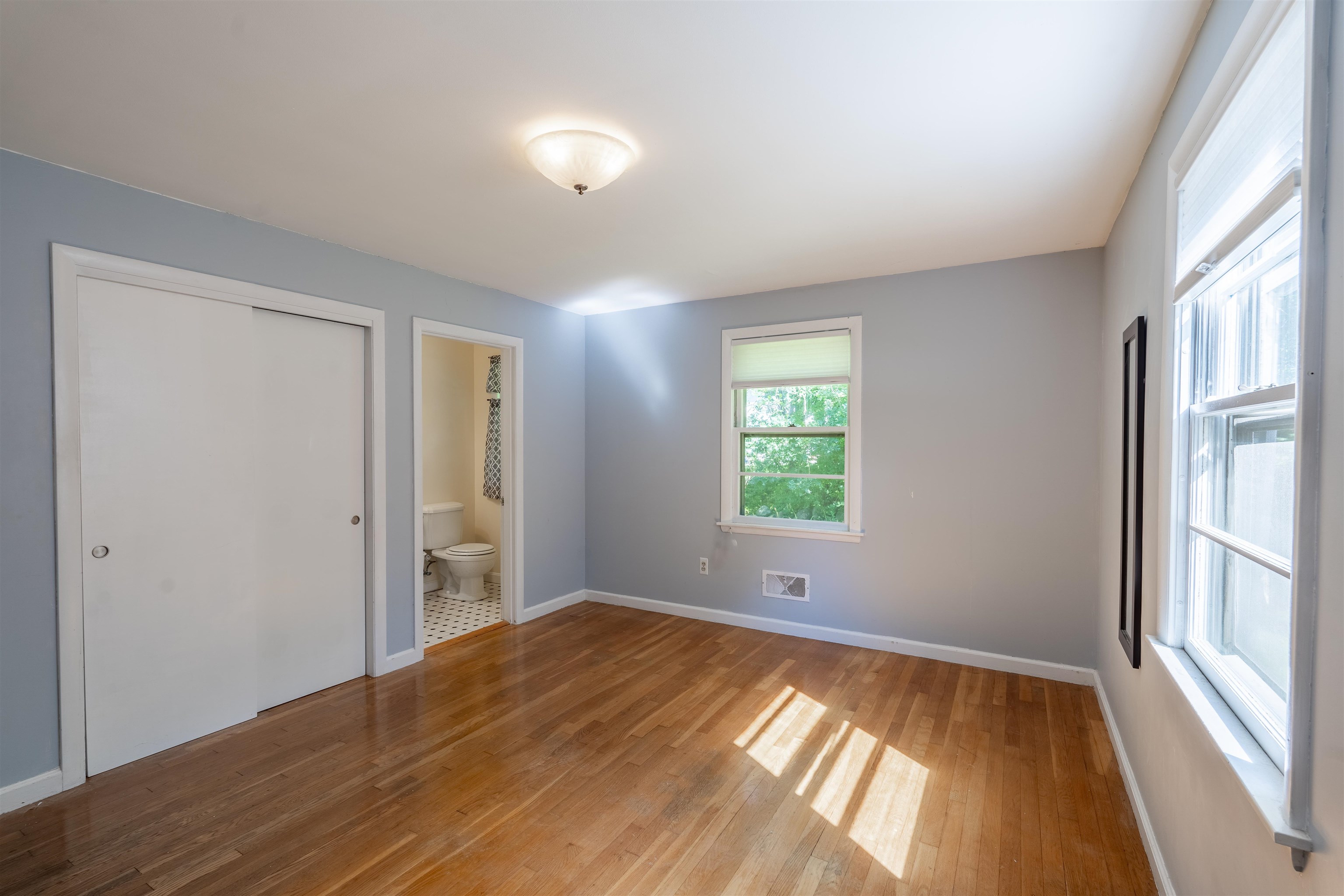 140 North Gate Road Manchester, NH 03104 - Photo 17 of 18 Gallery Image 17