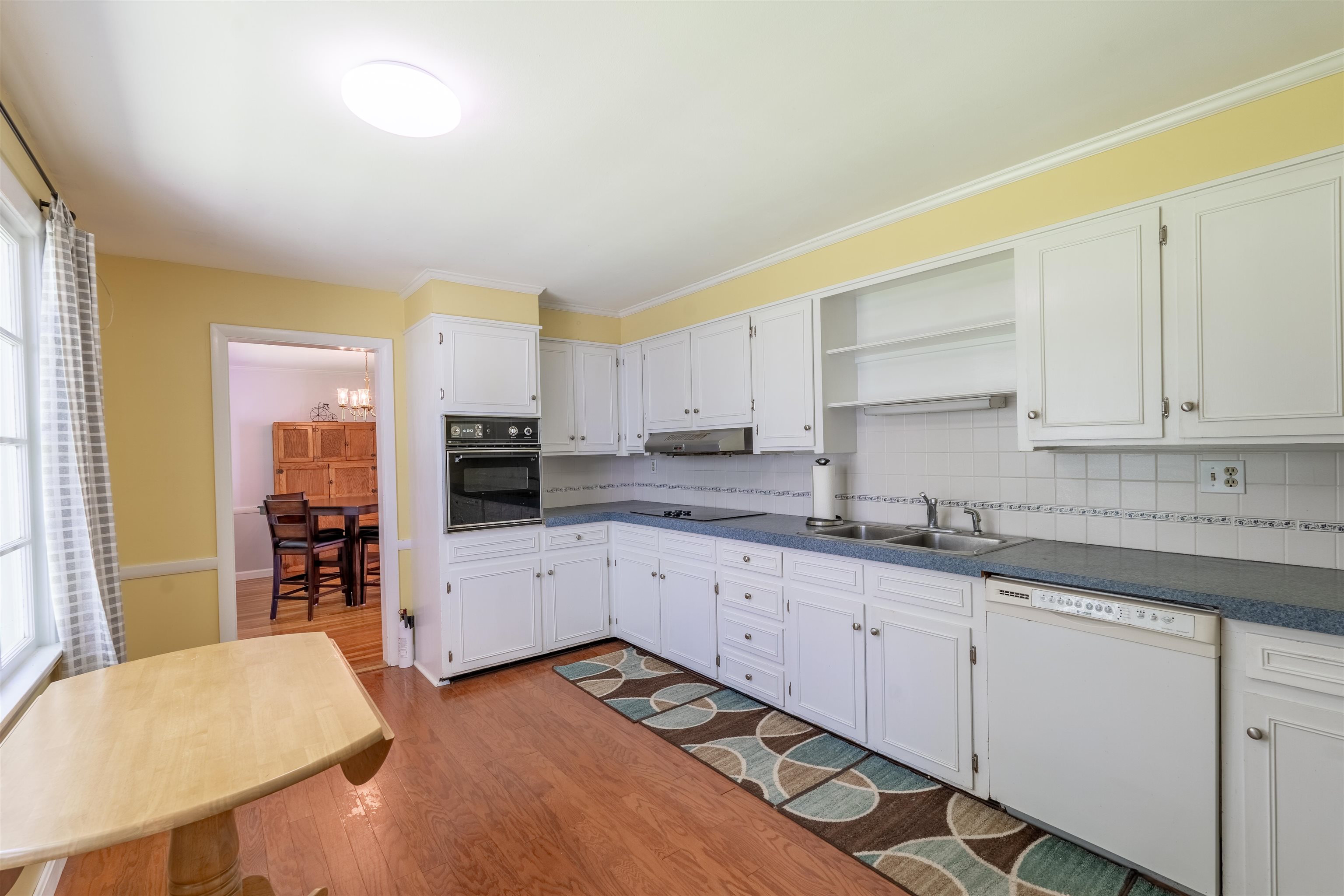 140 North Gate Road Manchester, NH 03104 - Photo 5 of 18 Gallery Image 5