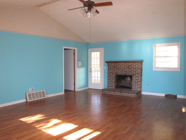 210 Black Bass Road Anderson, SC 29626 - Photo 2 of 11