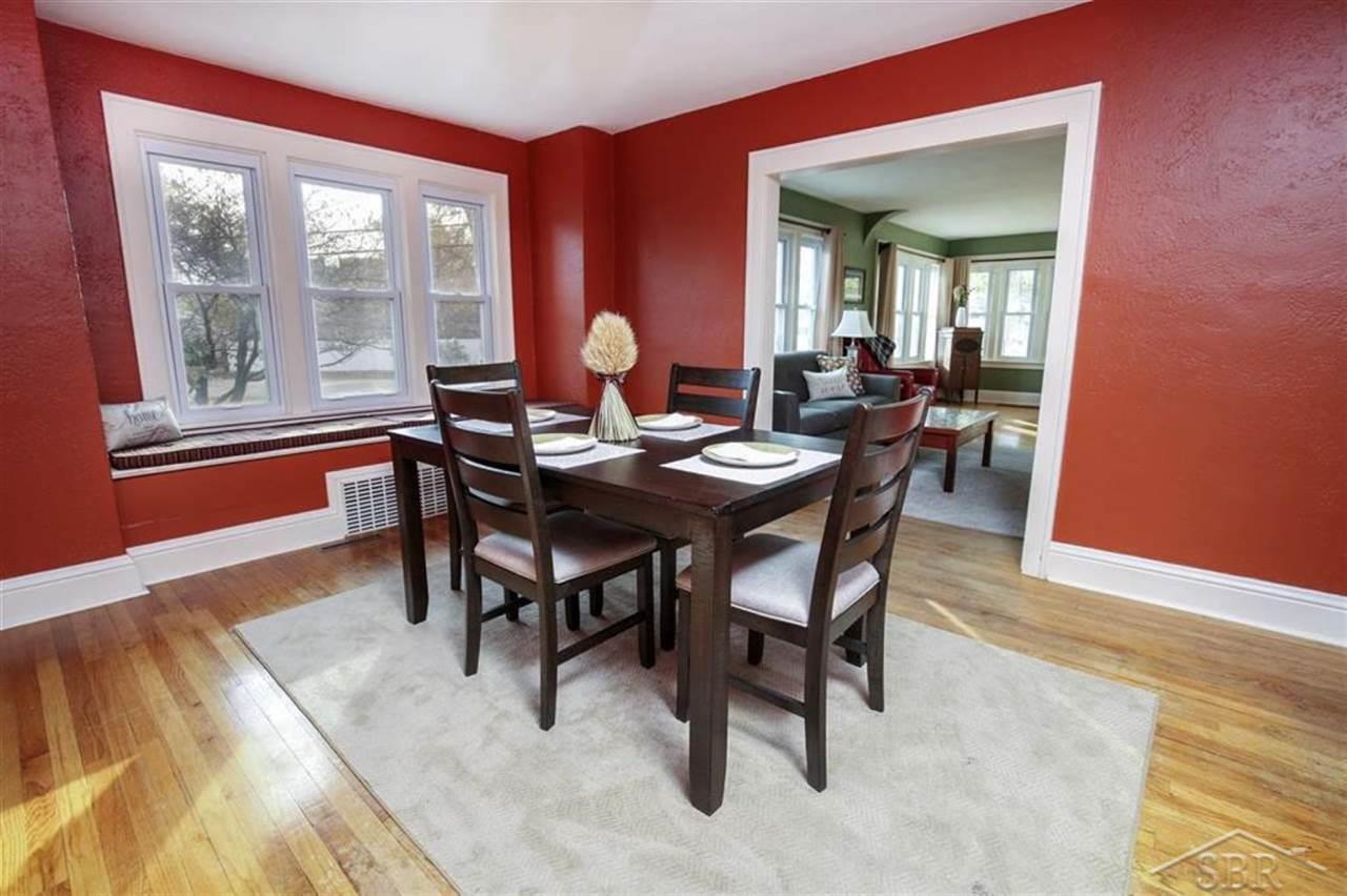 210 North Tuscola Road Bay City, MI 48708 - Photo 8 of 41 50028319-7.JPG