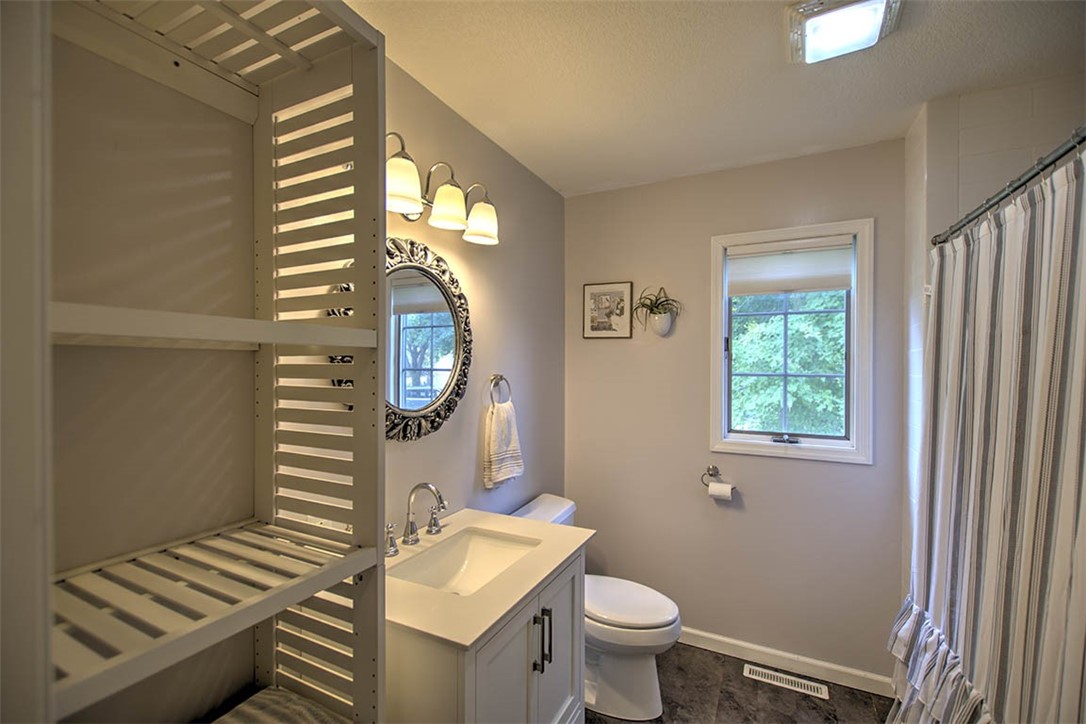 1190 Wedgewood Court Decatur, IL 62526 - Photo 23 of 43 Gallery Image 23