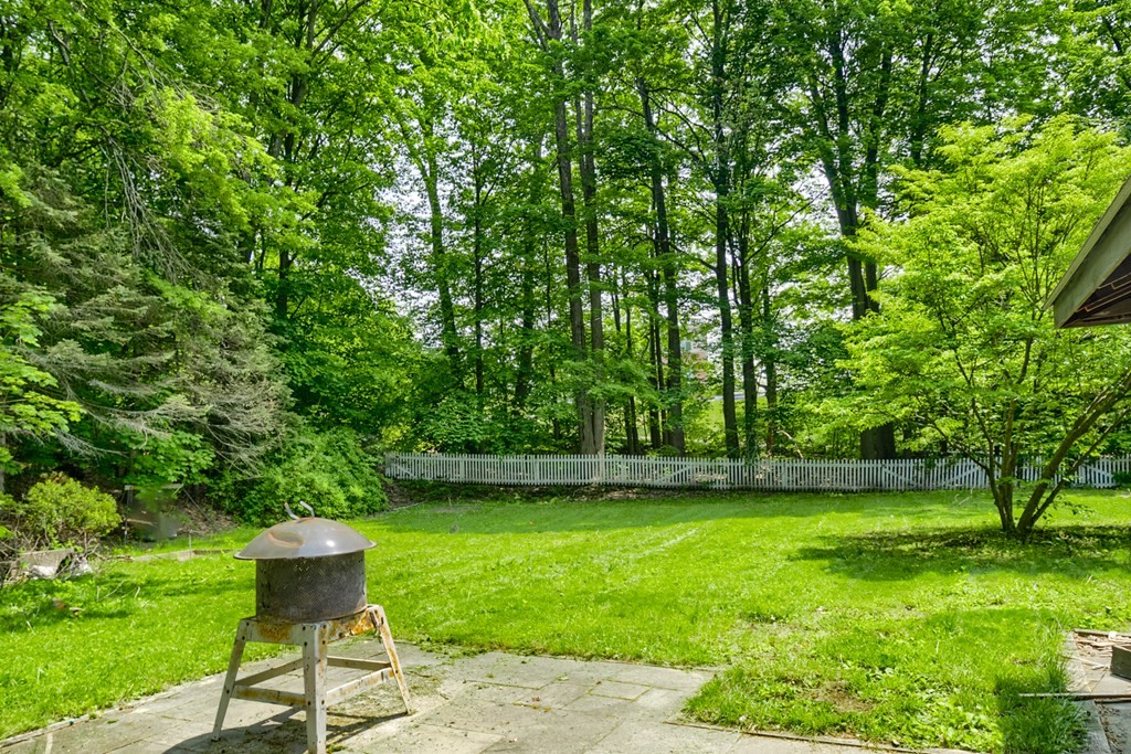 106 Phillips Road Holden, MA 01520 - Photo 31 of 34 Gallery Image 31