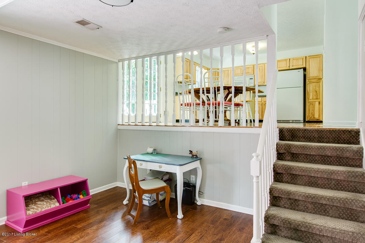 3803 Modesto Road Jeffersontown, KY 40299 - Photo 18 of 38 Family Room 4