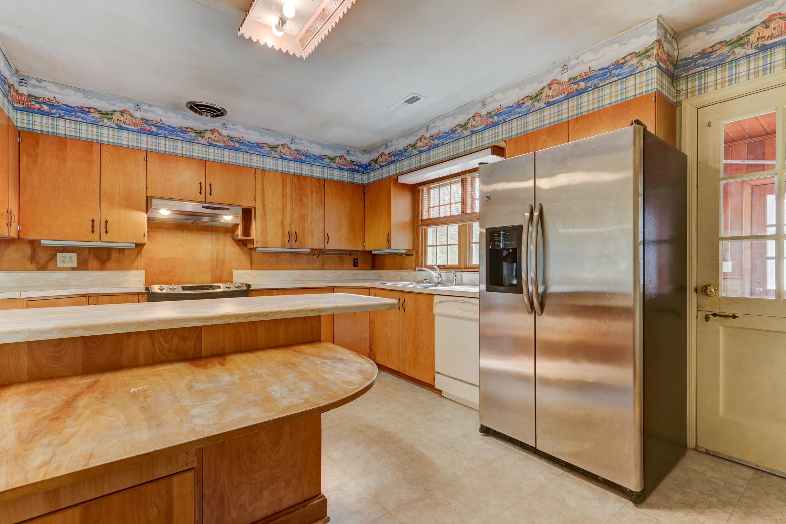 800 Riverbend Road Clinton, TN 37716 - Photo 8 of 32 Kitchen