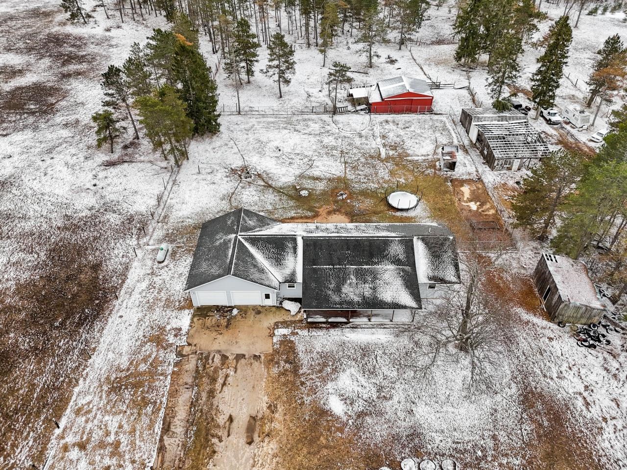 9201 West 16 Road Mesick, MI 49668 - Photo 7 of 48 1931944-748868e7-2286-4e76-8f04-24d43d553739.JPG