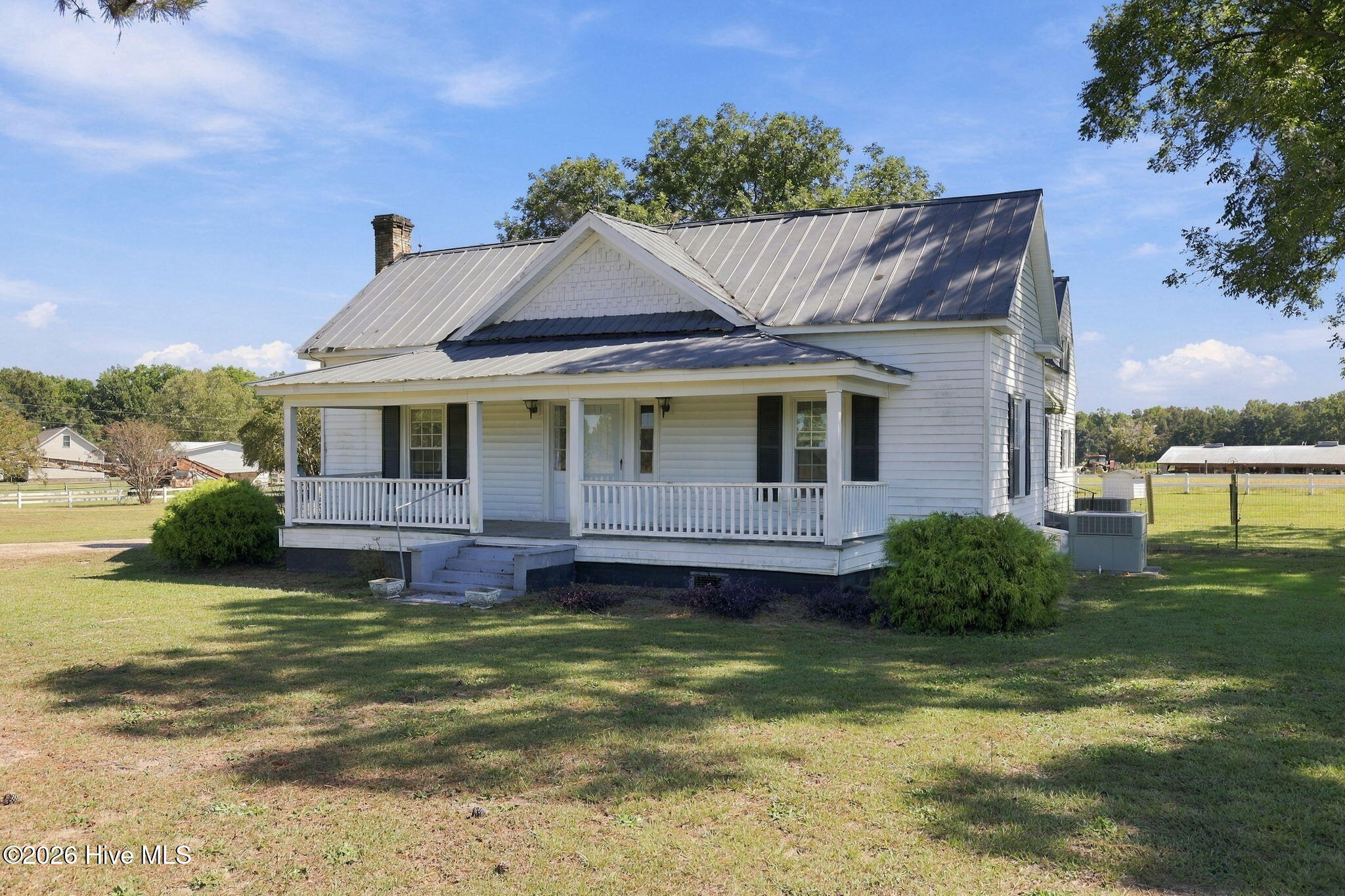 3-web-or-mls-AZ3A8071