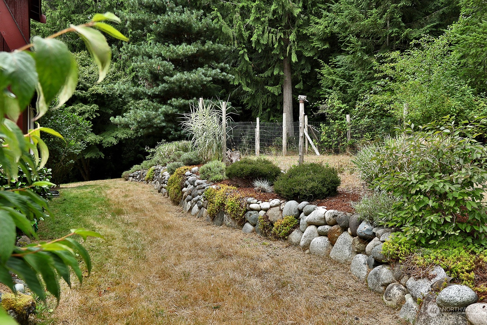 7394 Bailey Road Clinton, WA 98236 - Photo 12 of 40 Gallery Image 12