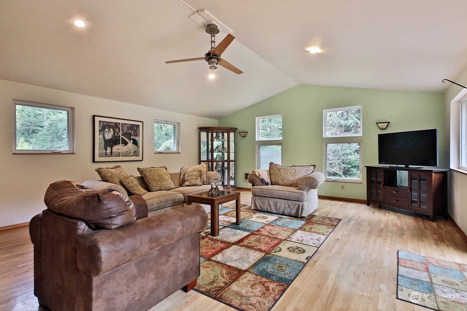 7394 Bailey Road Clinton, WA 98236 - Photo 16 of 40 Gallery Image 16