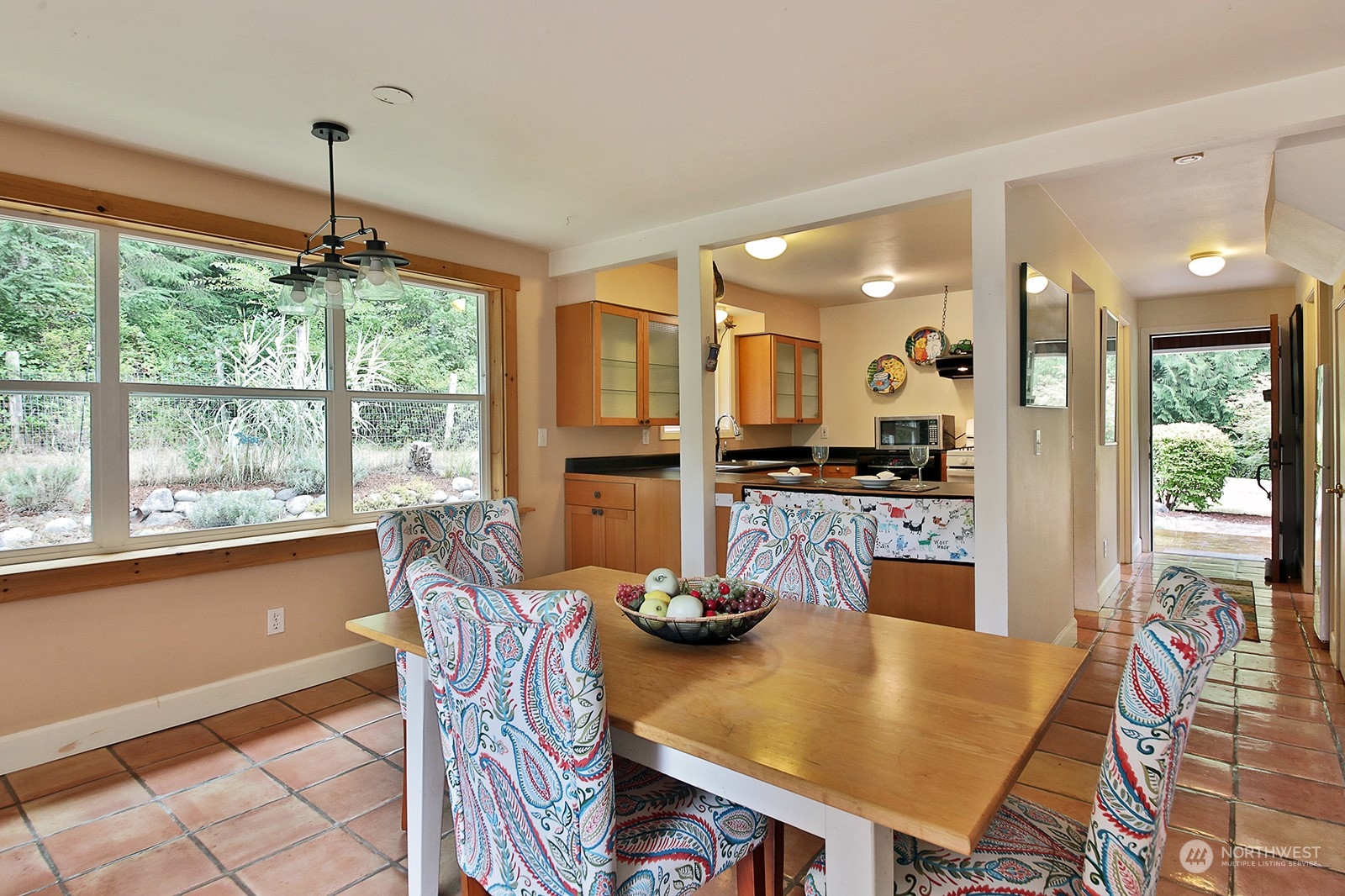 7394 Bailey Road Clinton, WA 98236 - Photo 21 of 40 Gallery Image 21
