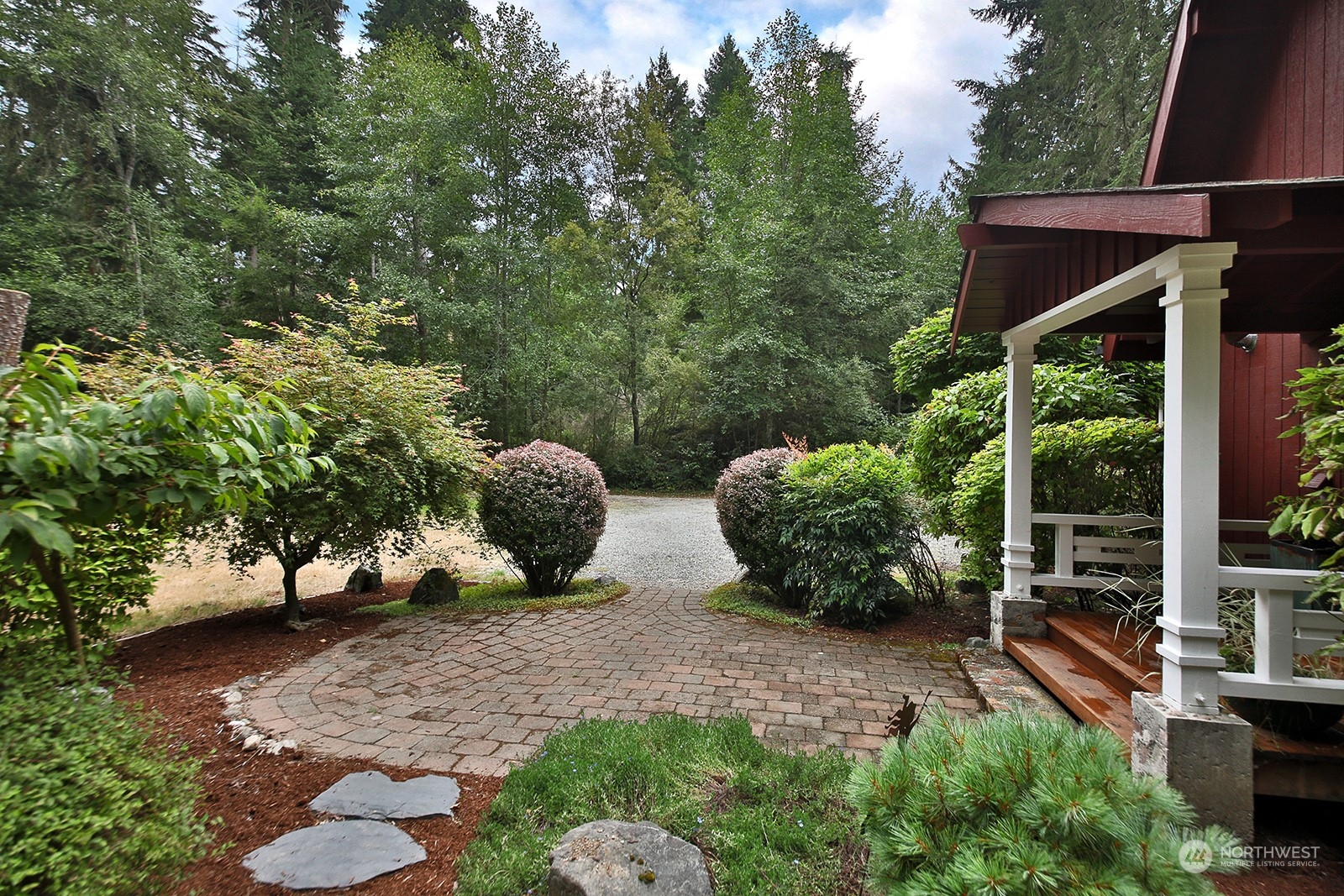 7394 Bailey Road Clinton, WA 98236 - Photo 4 of 40 Gallery Image 4