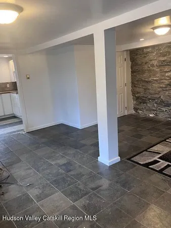 $1,100 | 133 N Road, Milton, NY 12547