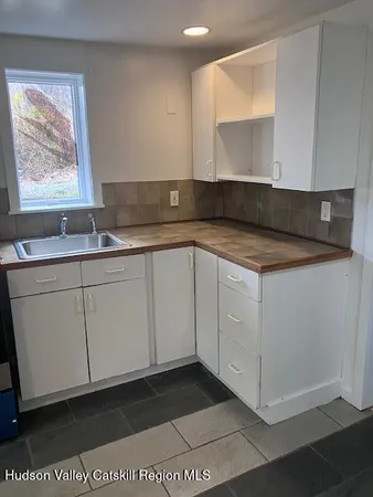 $1,100 | 133 N Road, Milton, NY 12547