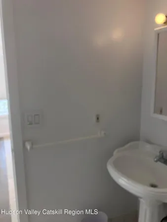 $1,100 | 133 N Road, Milton, NY 12547