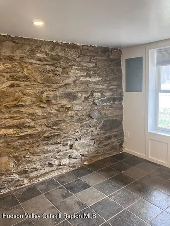 $1,100 | 133 N Road, Milton, NY 12547