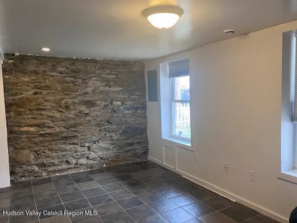 $1,100 | 133 N Road, Milton, NY 12547