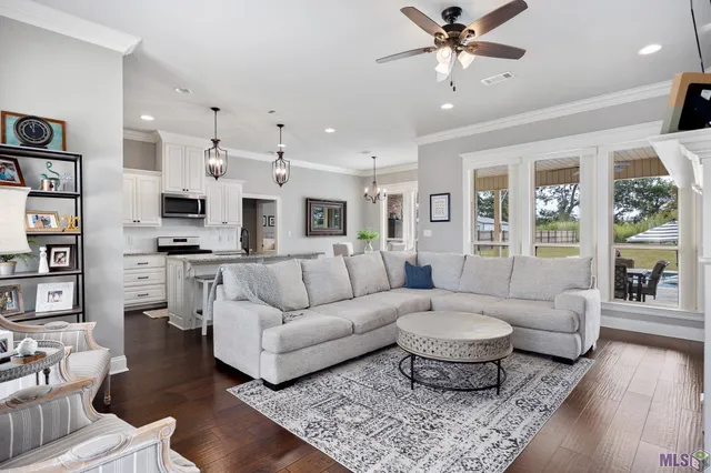 $310,000 | 4850 Pointe Prospect Drive, Oscar, LA 70762