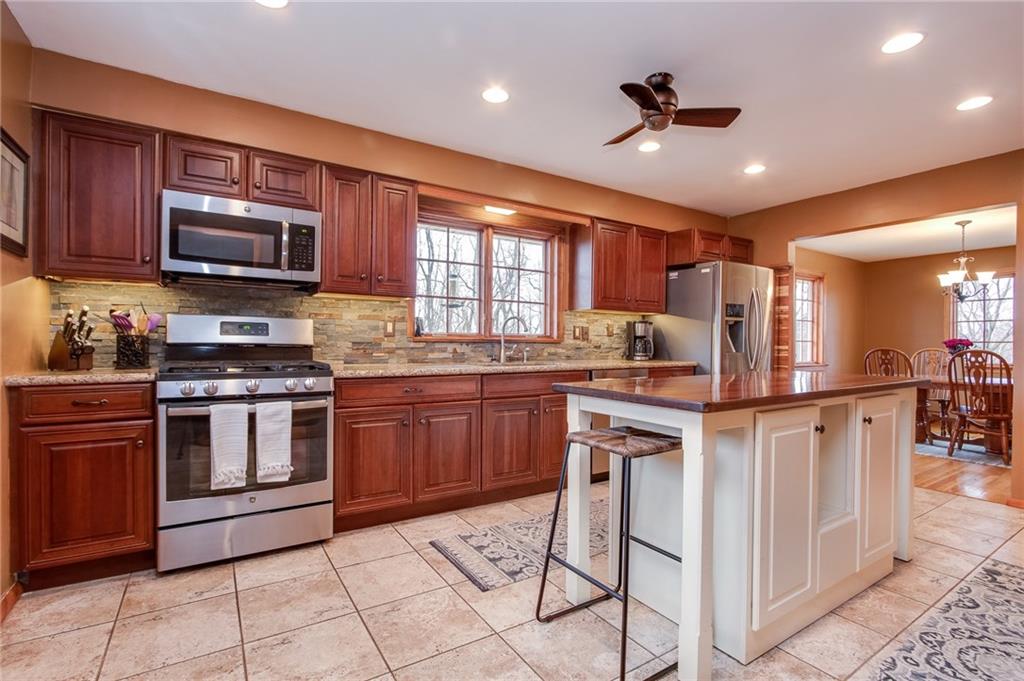 139 Park Road Beaver Falls, PA 15010 - Photo 2 of 15 Gallery Image 2