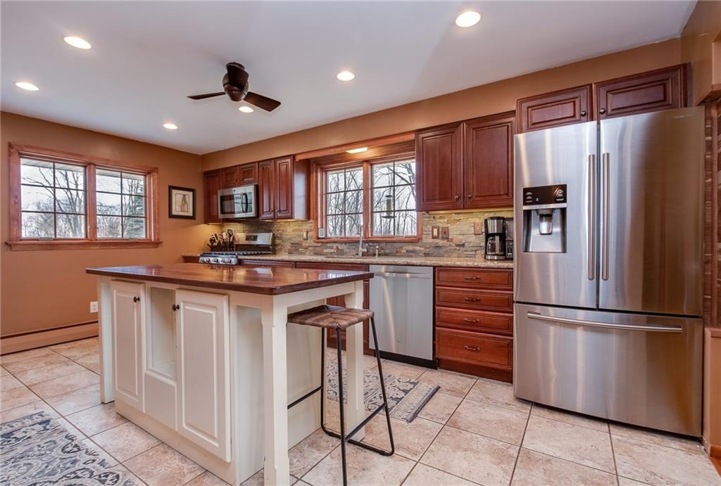 139 Park Road Beaver Falls, PA 15010 - Photo 3 of 15 Gallery Image 3