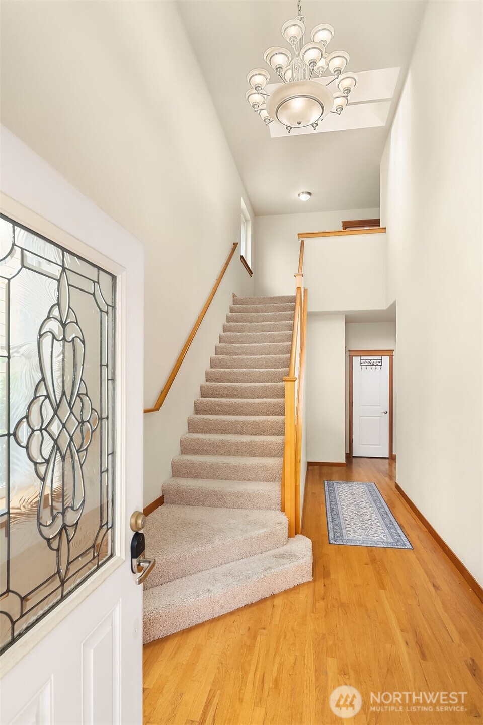 18430 42nd Avenue Southeast Bothell, WA 98012 - Photo 4 of 30