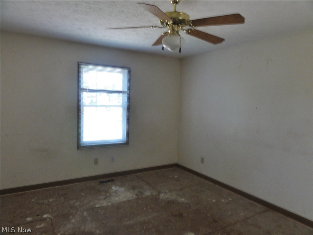 910 6th Street Southwest Canton, OH 44707 - Photo 5 of 8