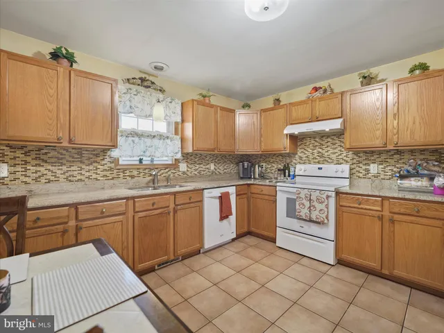 $307,900 | 1123 Ashton Drive, Shippensburg, PA 17257