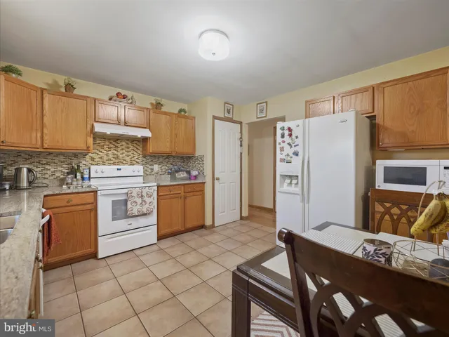 $307,900 | 1123 Ashton Drive, Shippensburg, PA 17257