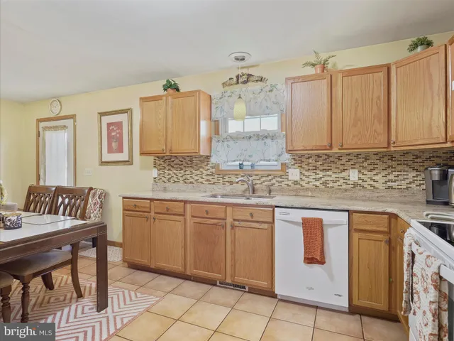 $307,900 | 1123 Ashton Drive, Shippensburg, PA 17257