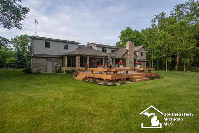 3967 West Rauch Petersburg, MI 49270 - Photo 5 of 37 21131025-4.JPG