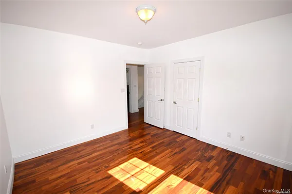 $5,300 | 21 Arrandale Avenue, Great Neck, NY 11024