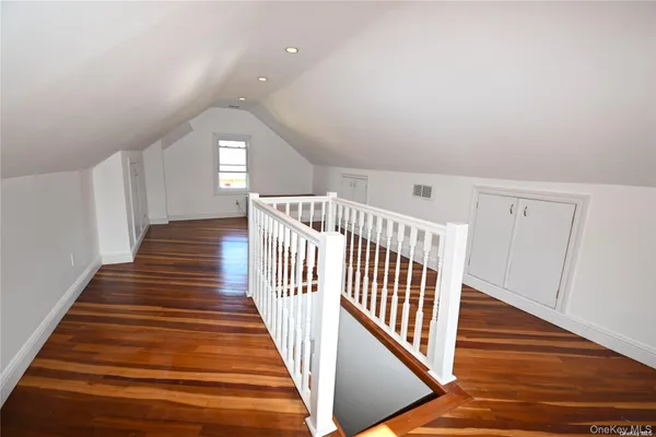 $5,300 | 21 Arrandale Avenue, Great Neck, NY 11024