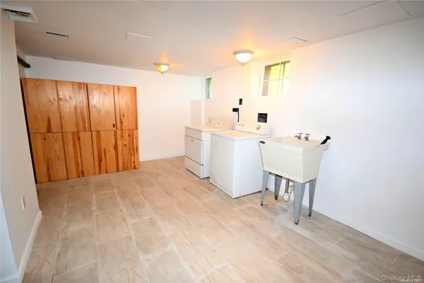 $5,300 | 21 Arrandale Avenue, Great Neck, NY 11024