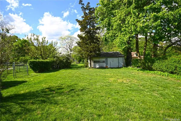 $5,300 | 21 Arrandale Avenue, Great Neck, NY 11024