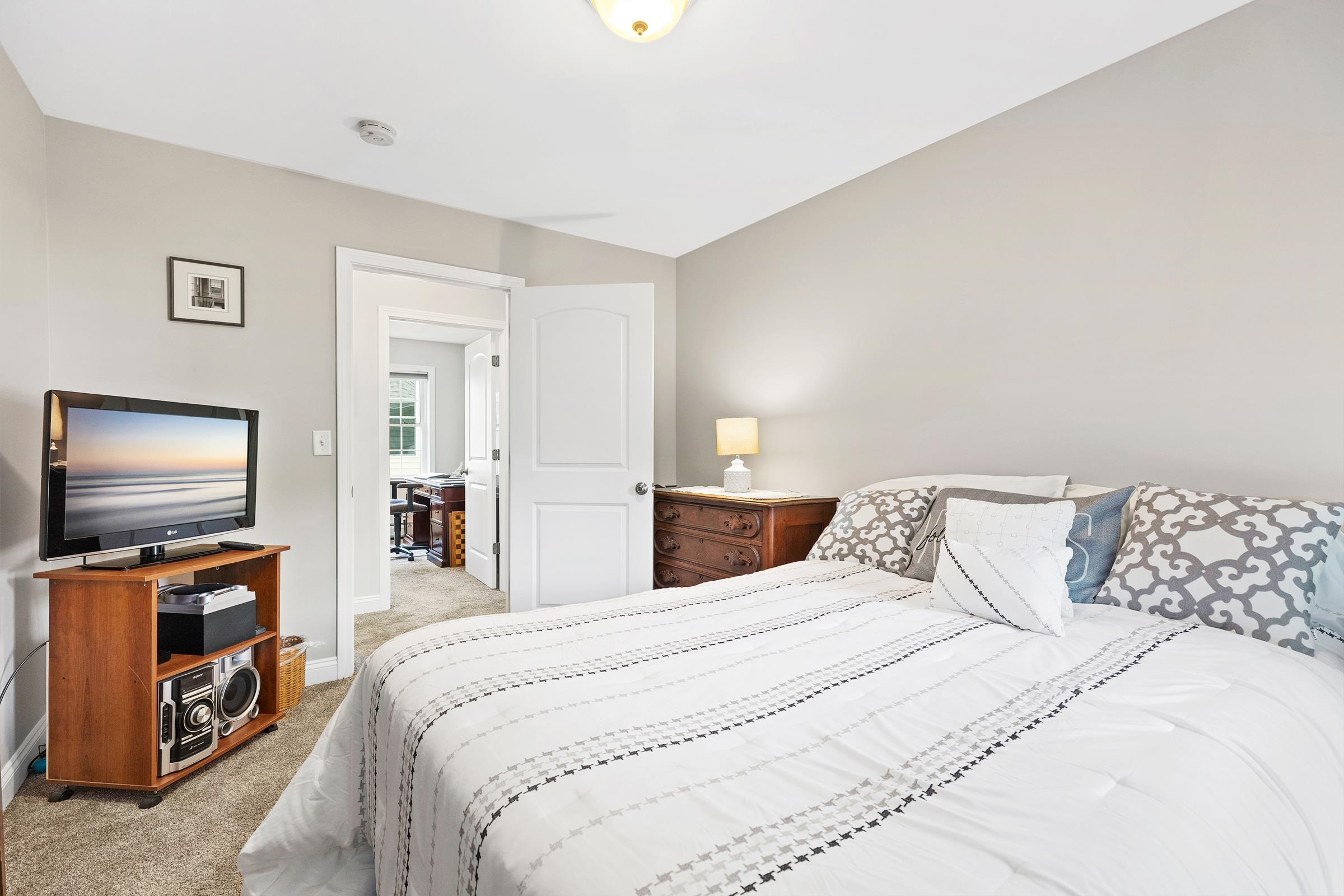 16 Constitution Way Rochester, NH 03867 - Photo 20 of 36