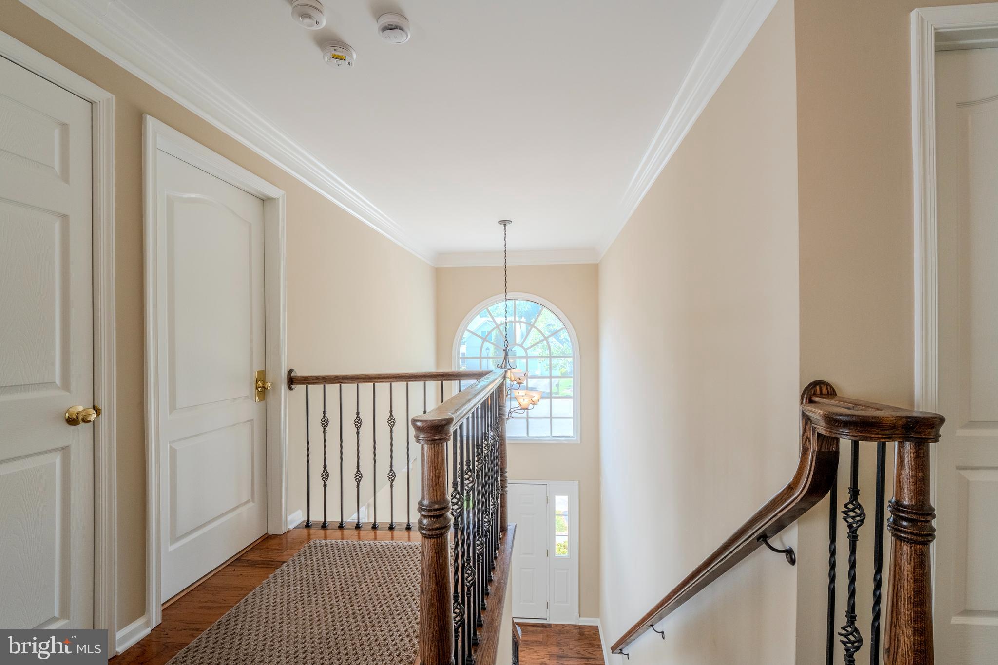 1327 Murray Downs Way Reston, VA 20194 - Photo 21 of 70 Upper-level Hallway