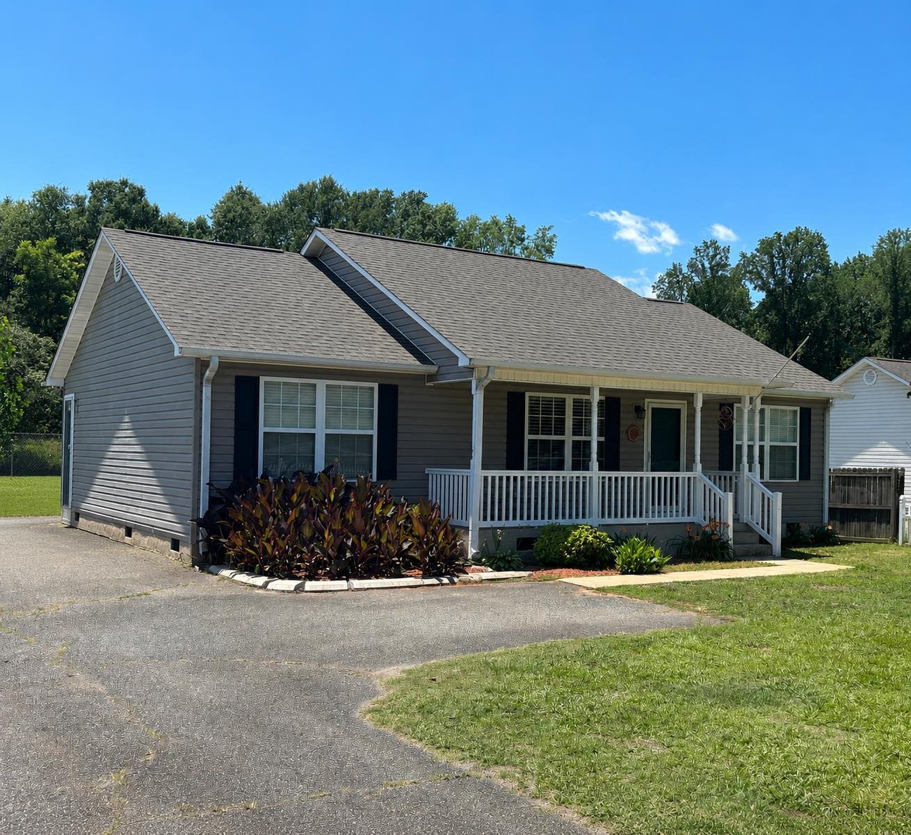 804 Clark Road Inman, SC 29349 - Photo 5 of 36