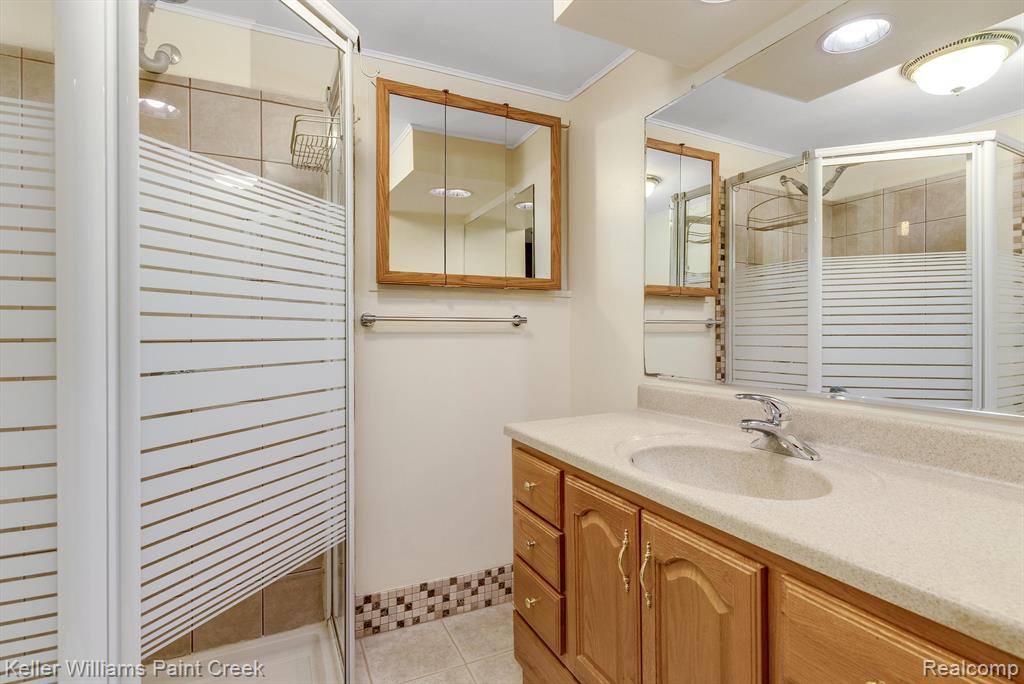 124 Rochdale Drive South Rochester Hills, MI 48309 - Photo 11 of 61