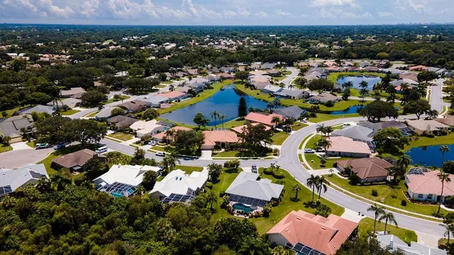 $599,900 | 5897 Carriage Drive, Sarasota, FL 34243