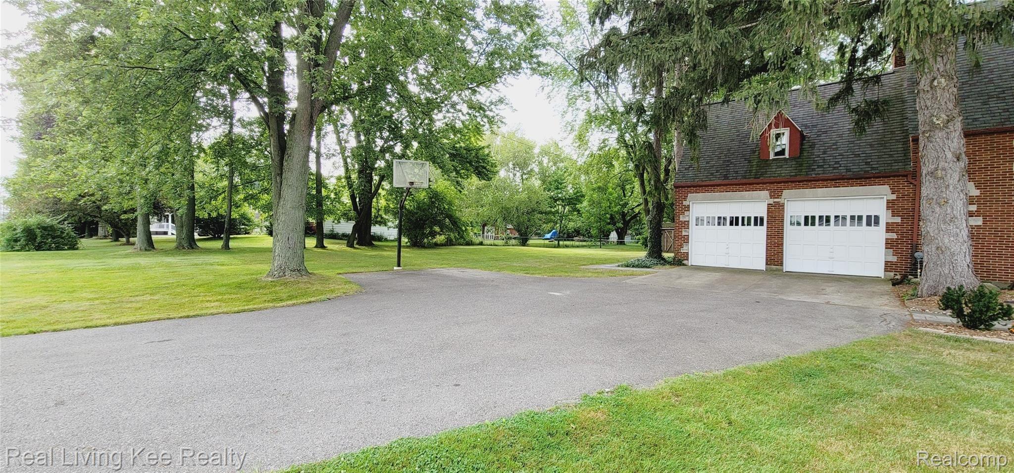 3985 Ravenswood Road Marysville, MI 48040 - Photo 56 of 64 20210823_090304.jpg
