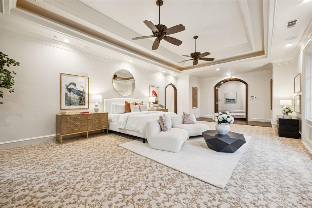 1900 Shady Oaks Drive Southlake, TX 76092 - Photo 14 of 40 a living room with furniture a chandelier and a rug