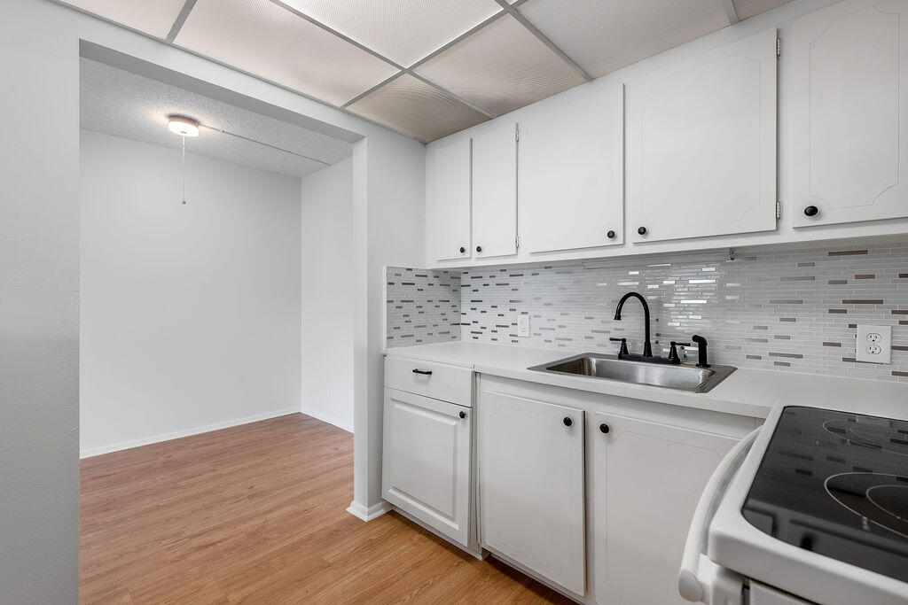 568 Fanshaw North, Unit 568 Boca Raton, FL 33434 - Photo 9 of 41 568FanshawN.BocaRaton-14