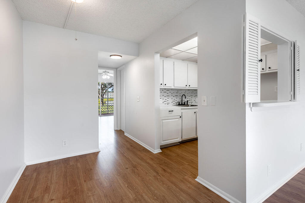568 Fanshaw North, Unit 568 Boca Raton, FL 33434 - Photo 10 of 41 568FanshawN.BocaRaton-15
