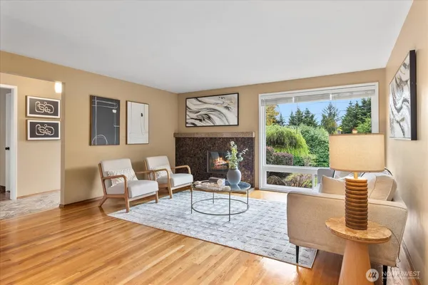 $1,300,000 | 16010 Southeast 5th Street, Bellevue, WA 98008