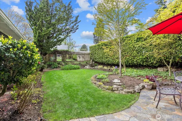 $1,300,000 | 16010 Southeast 5th Street, Bellevue, WA 98008