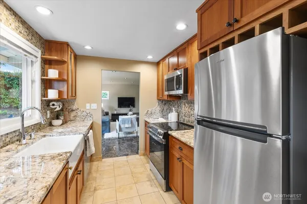 $1,300,000 | 16010 Southeast 5th Street, Bellevue, WA 98008