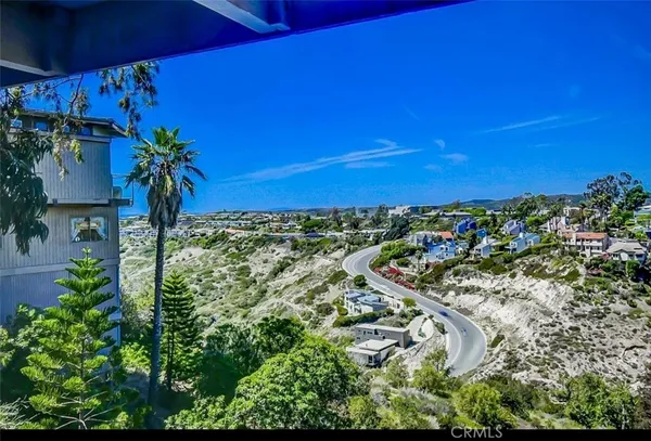 $4,750 | 2370 Temple Hills Drive, Laguna Beach, CA 92651