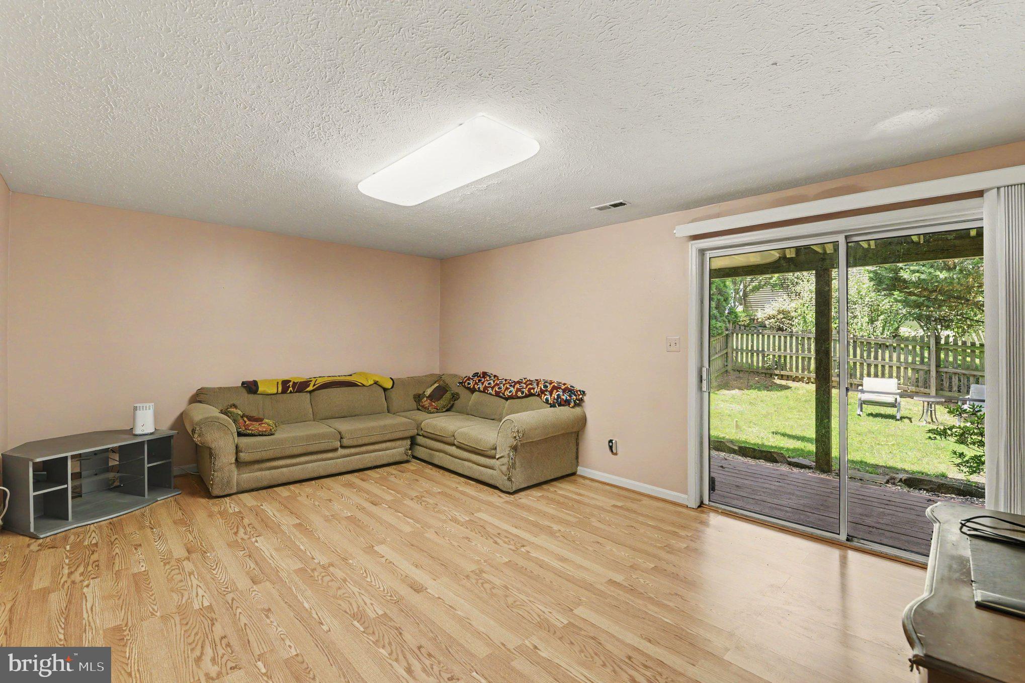 72 Powder View Court Nottingham, MD 21236 - Photo 18 of 26 Bright and inviting living space.